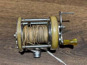 Vintage Shakespeare President Model AF 1970 Level Wind Baitcasting Reel USA